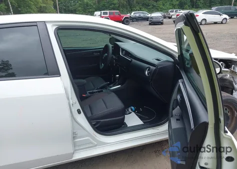 2019 Toyota Corolla Le z USA, uszkodzony, nr VIN 2T1BURHE2KC166997